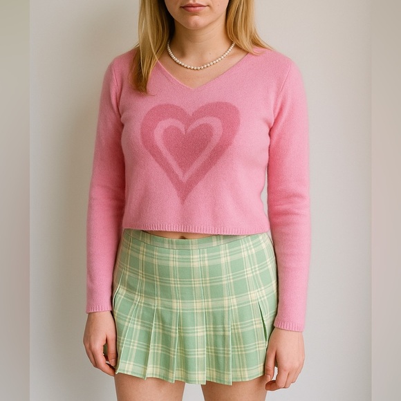 VINTAGE Soft Pink Angora Blend Cropped Heart Sweater | Best Fit XS/S - Picture 1 of 6